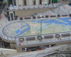 Creative Design Resolutions, Inc. designed a 1600 square foot custom concrete Fotera mural for the new $2B National Harbor building project in Maryland. It is believed to be the largest concrete Fotera mural of its kind in the world. This elaborate hardscape mural used many concrete pigments from Davis Colors.